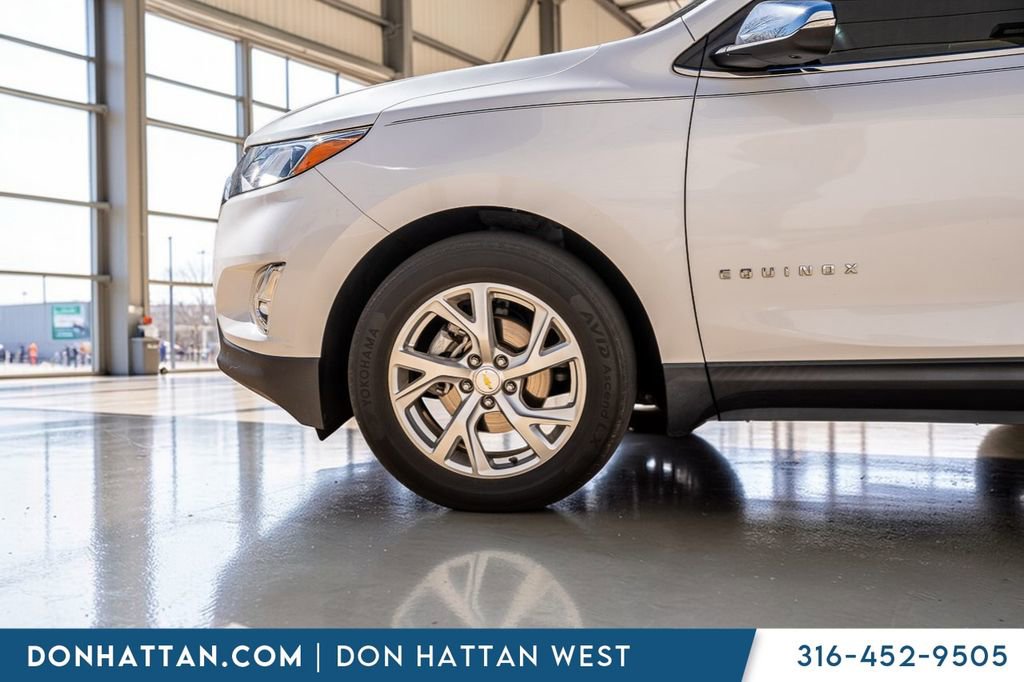 Used 2025 Volkswagen Atlas SE image 35