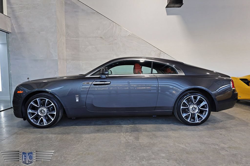 Used 2019 Rolls-Royce Wraith RWD image 2