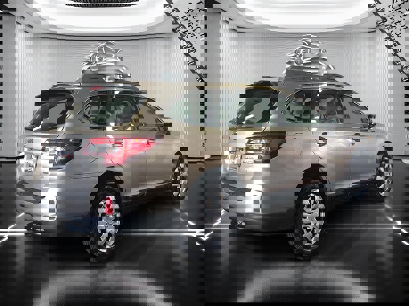 Used 2015 Subaru Outback 2.5i image 5