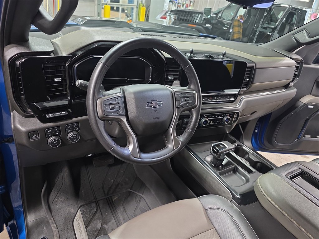 Certified 2022 Chevrolet Silverado 1500 ZR2 w/ Technology Package image 14