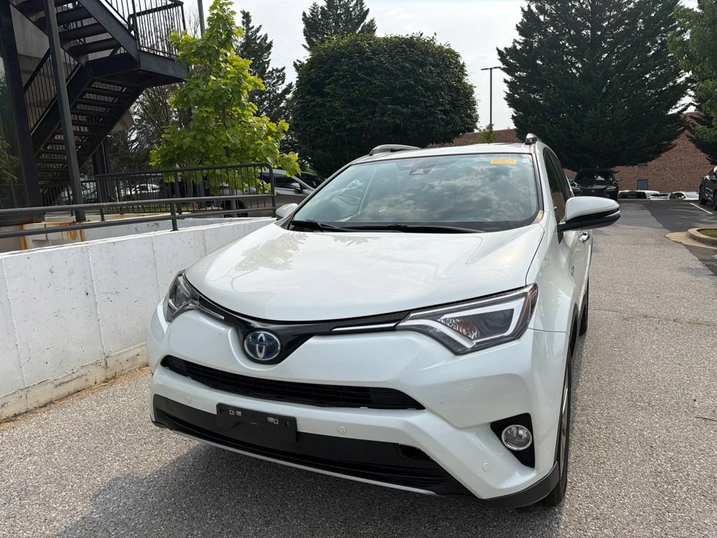 Used 2018 Toyota RAV4 Limited AWD/4WD image 31