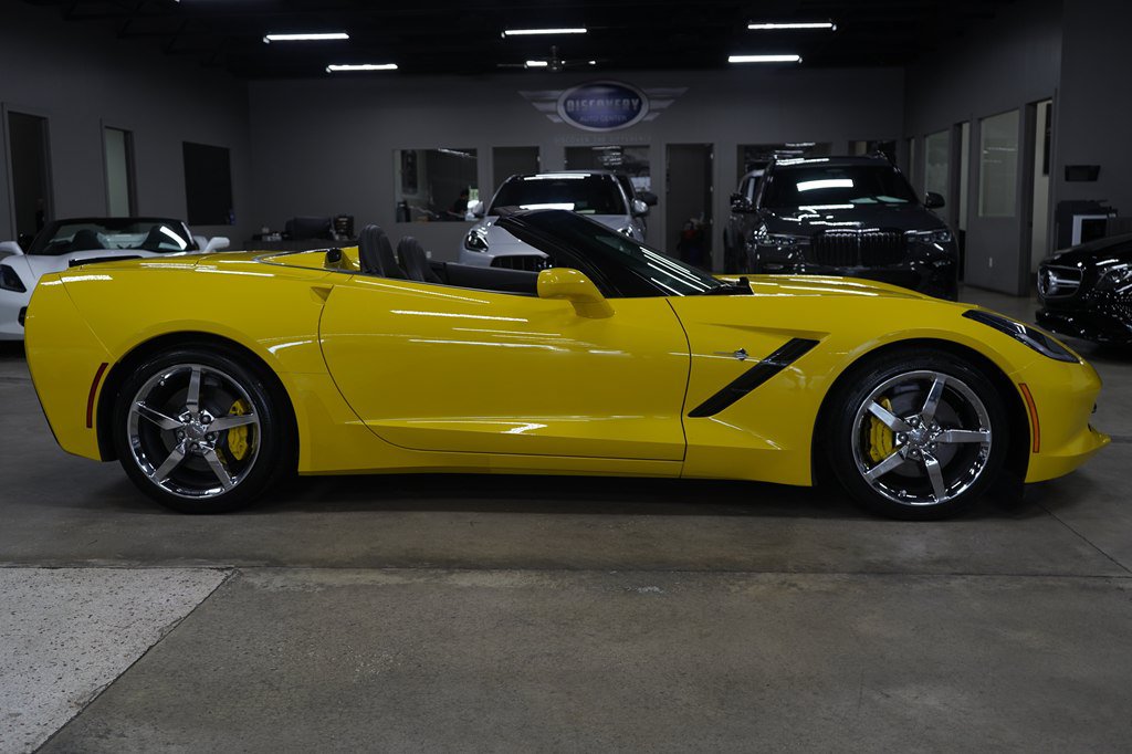 Used 2015 Chevrolet Corvette Stingray Convertible w/ 3LT Preferred Equipment Group RWD image 12