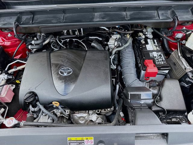 Used 2020 Toyota Highlander XLE image 29