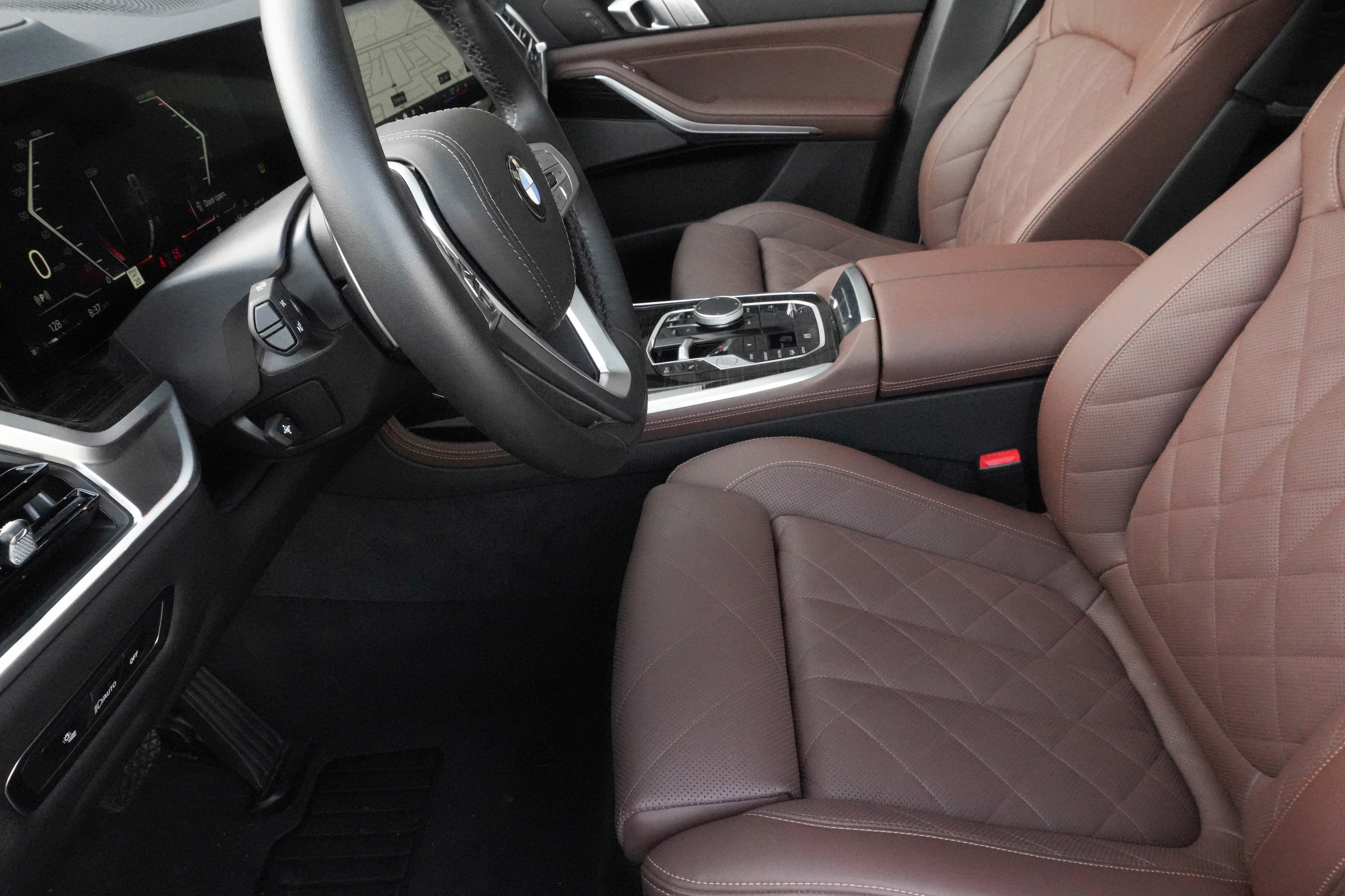 Certified 2026 BMW X7 xDrive40i image 12