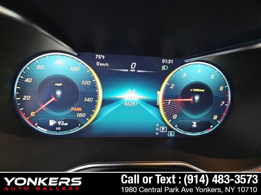 Used 2022 Mercedes-Benz GLC 300 4MATIC w/ AMG Line image 13