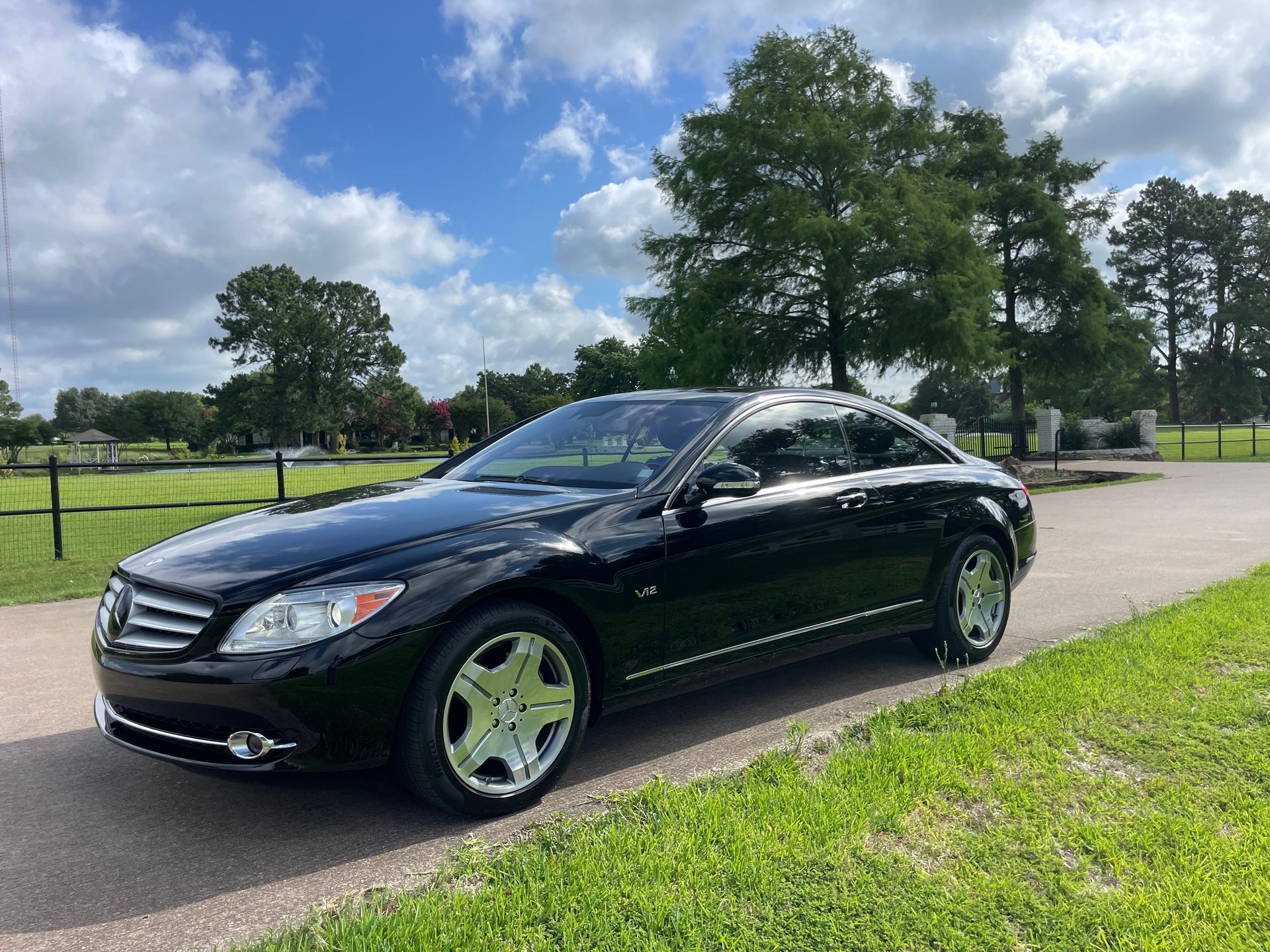 Used 2007 Mercedes-Benz CL 600 image 2