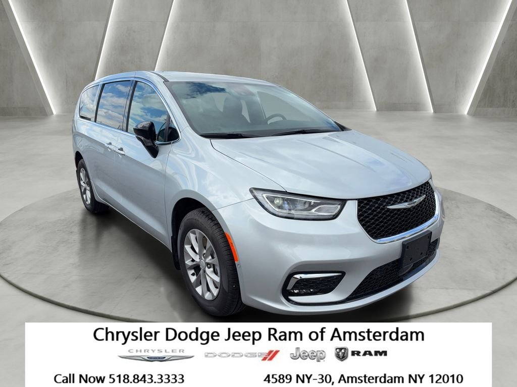 New 2026 Chrysler Pacifica Select