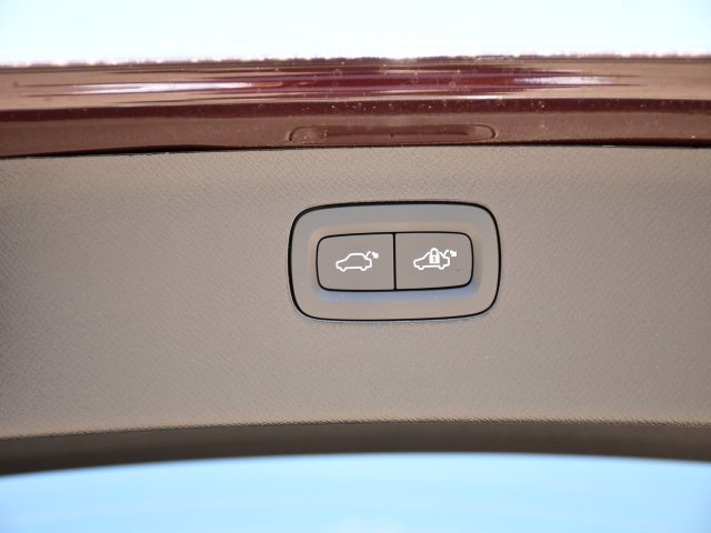 New 2026 Volvo XC90 T8 Ultra w/ Protection Package Premier AWD/4WD image 29