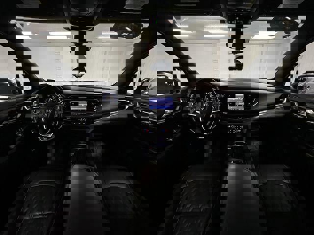 Certified 2024 Buick Enclave Avenir w/ Avenir Technology Package image 21