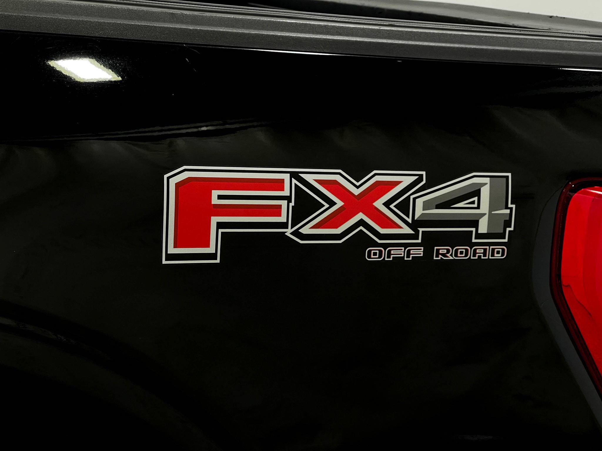 Used 2021 Ford F150 Lariat w/ Equipment Group 502A High AWD/4WD image 39