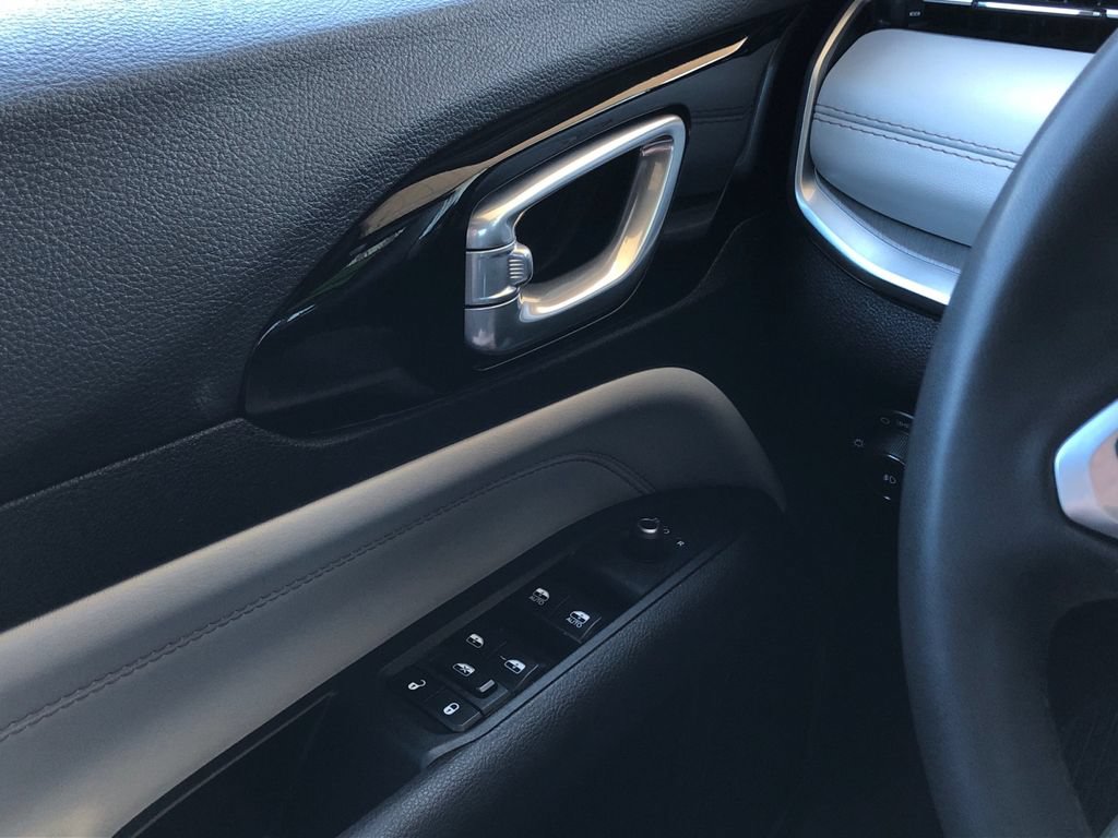 Certified 2024 Jeep Compass Limited AWD/4WD image 15