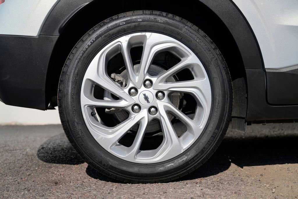 Used 2022 Chevrolet Bolt EUV LT image 11