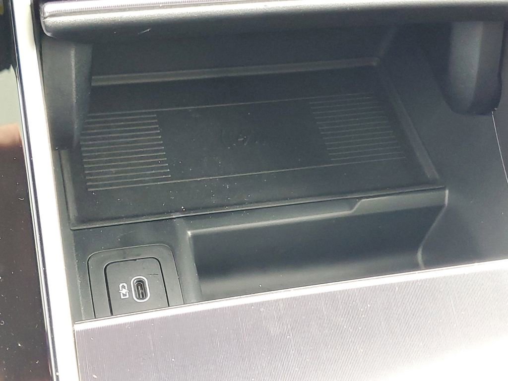 Used 2026 Land Rover Range Rover Velar Dynamic SE AWD/4WD image 23