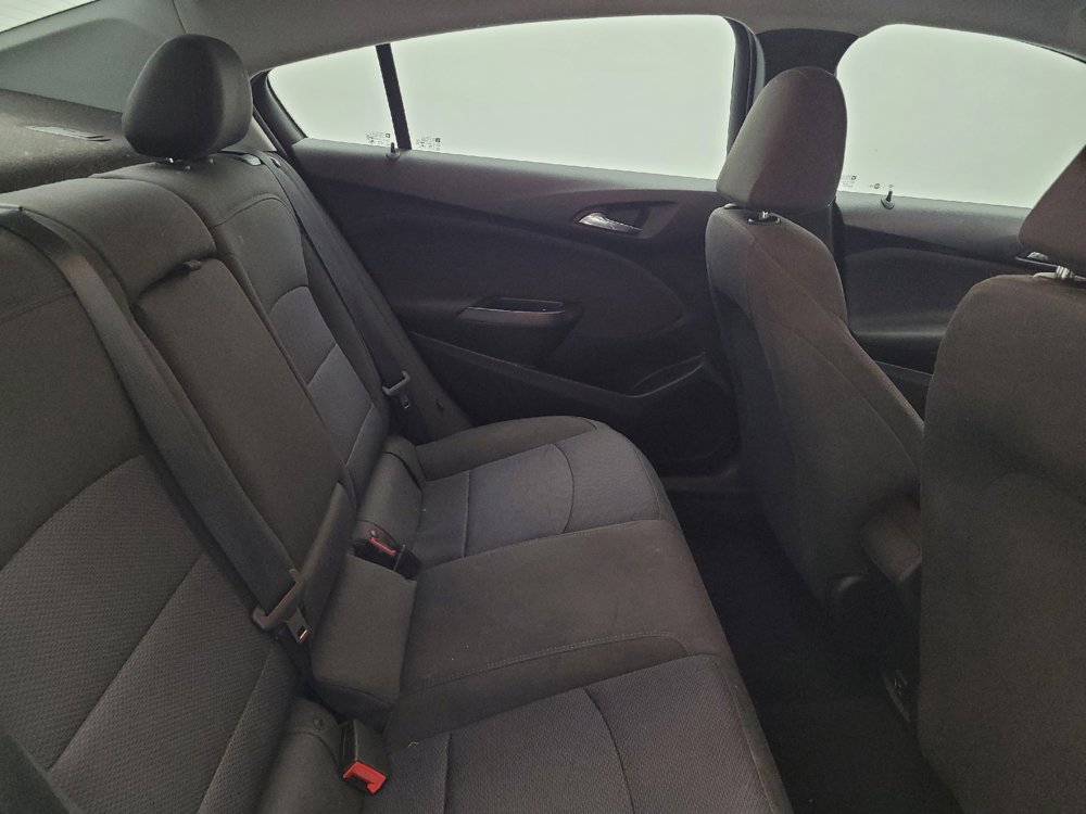 Used 2019 Chevrolet Cruze LT FWD image 19