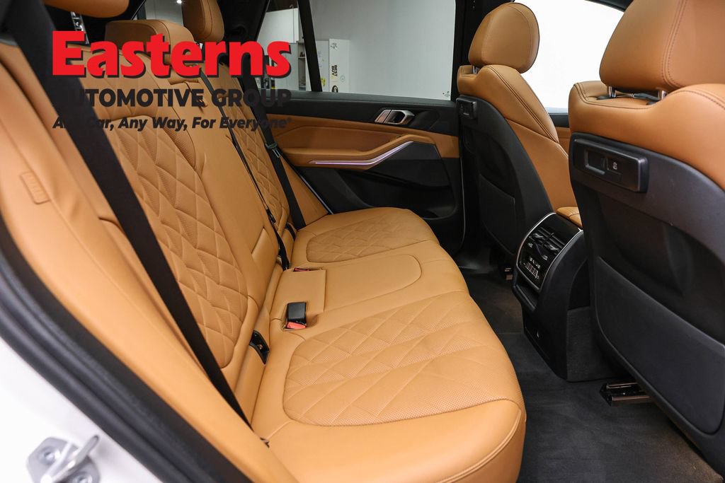 Used 2023 BMW X5 xDrive40i w/ M Sport Package AWD/4WD image 25
