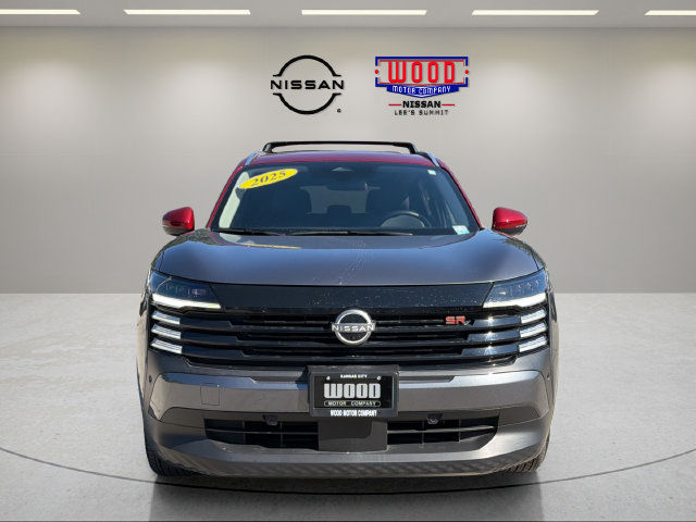 Used 2025 Nissan Kicks SR w/ Illumination Package FWD image 6
