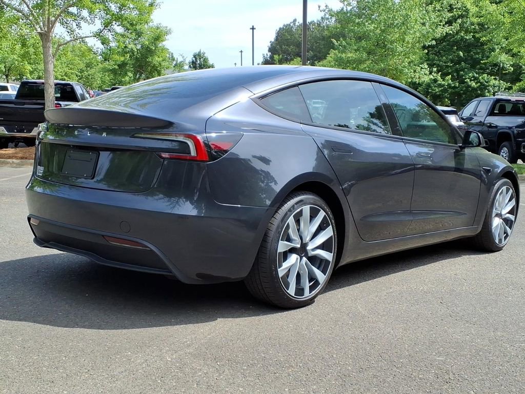 Used 2025 Tesla Model 3 Long Range RWD image 33