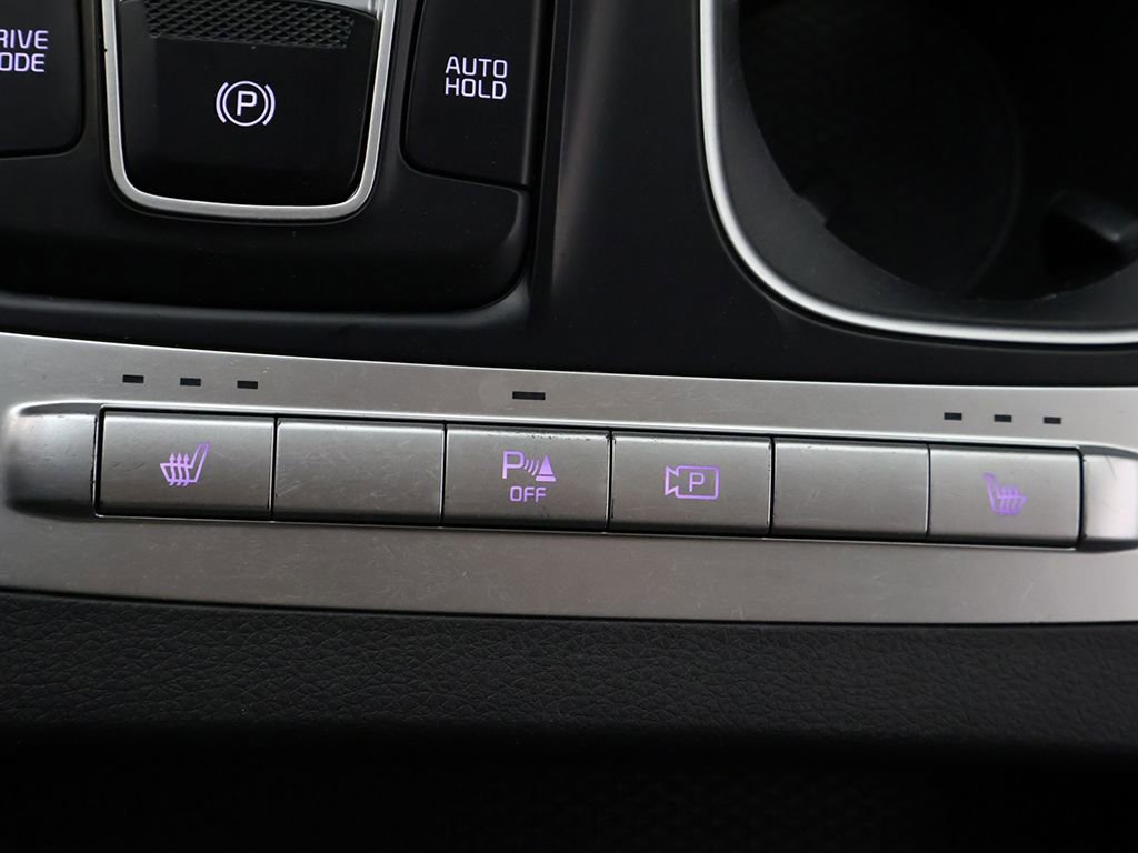 Used 2023 Kia Carnival LX image 50