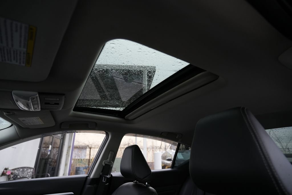 Used 2019 Nissan Altima 2.5 Platinum image 17