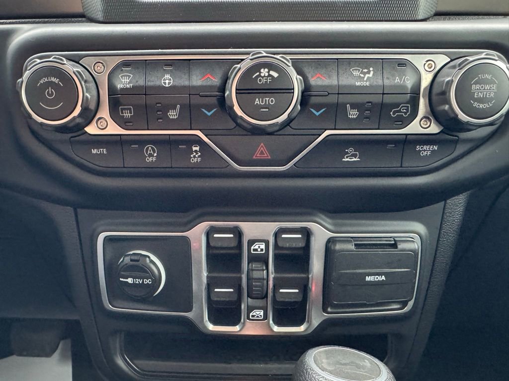 Used 2021 Jeep Wrangler Unlimited Sport image 26