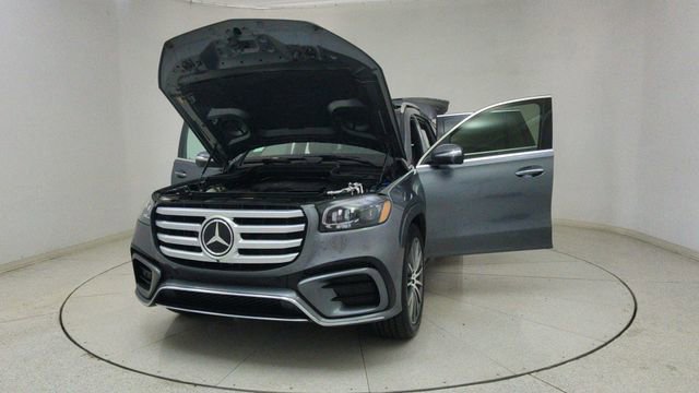 Used 2025 Mercedes-Benz GLS 450 4MATIC image 82
