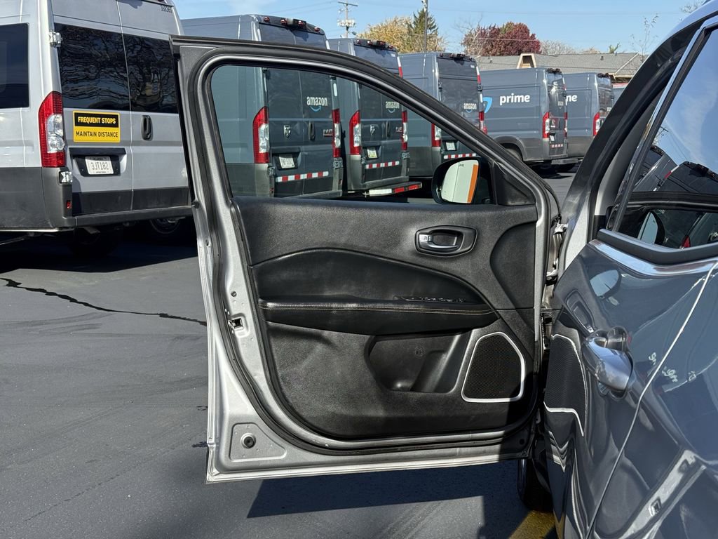 Used 2019 Jeep Compass Latitude w/ Cold Weather Group image 12