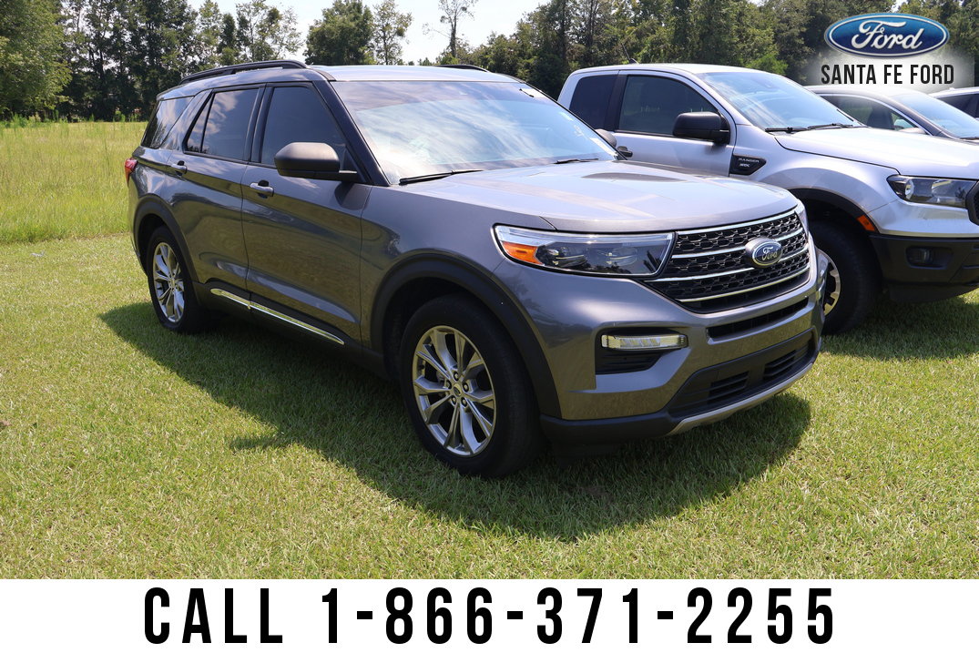 Used 2022 Ford Explorer XLT w/ Equipment Group 202A image 4