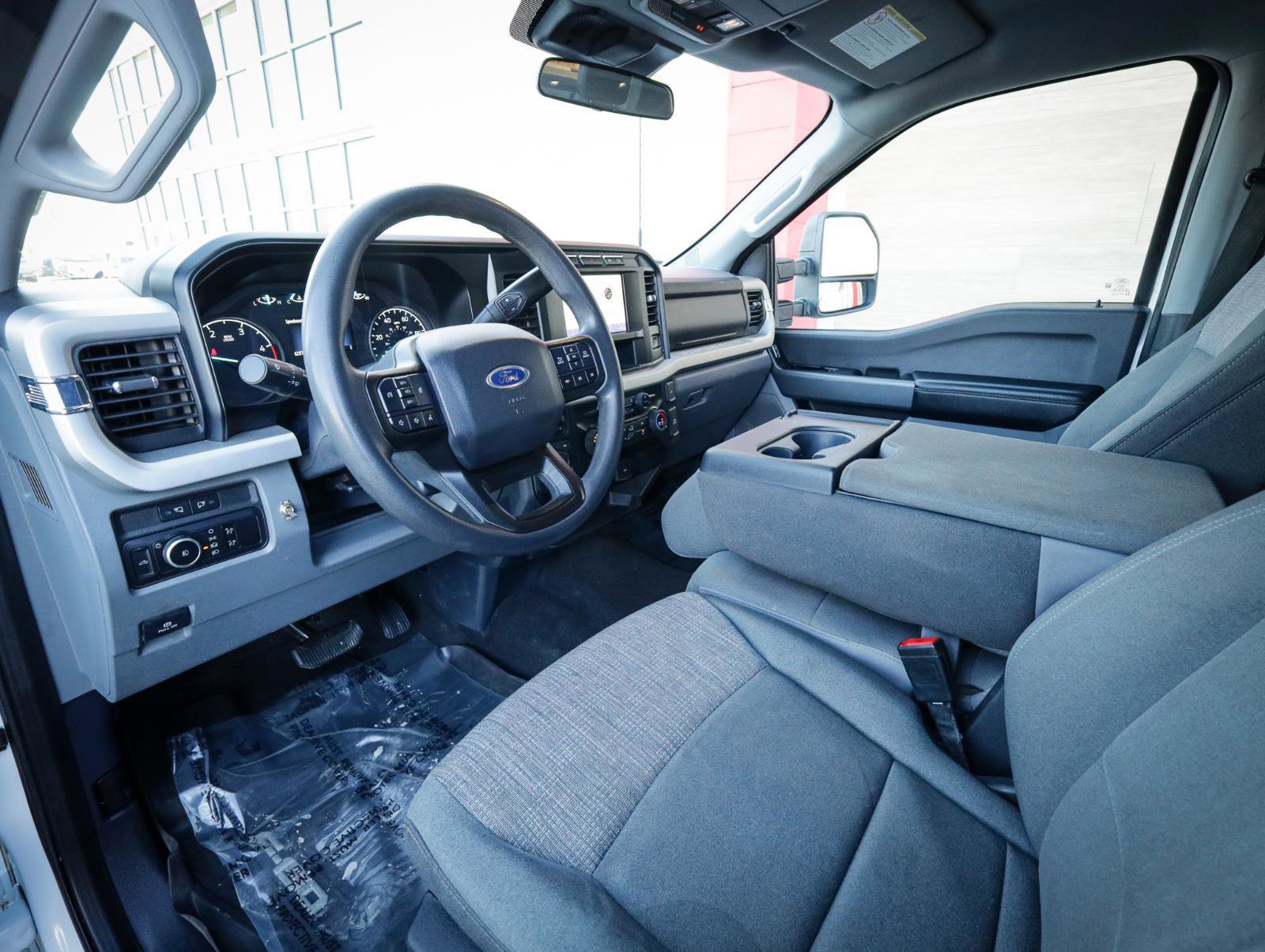 Used 2024 Ford F250 XLT w/ FX4 Off-Road Package image 12