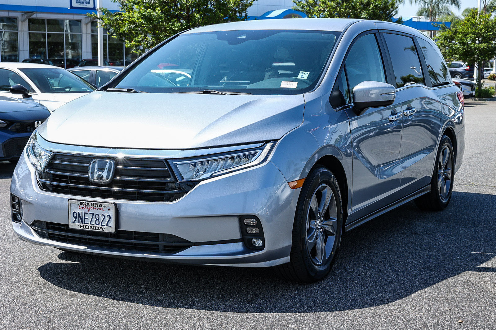 Certified 2024 Honda Odyssey EX image 3