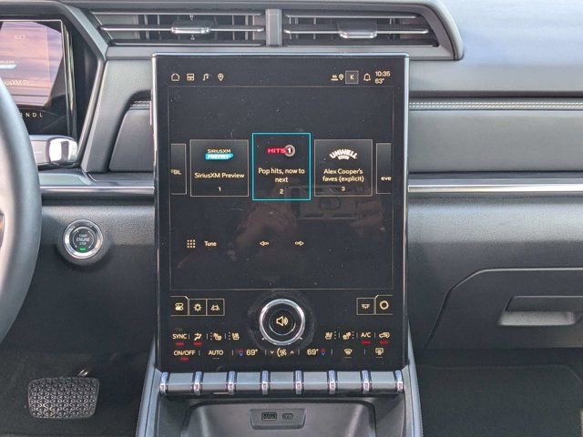 Used 2026 GMC Terrain Elevation w/ Elevation Premium Package image 18