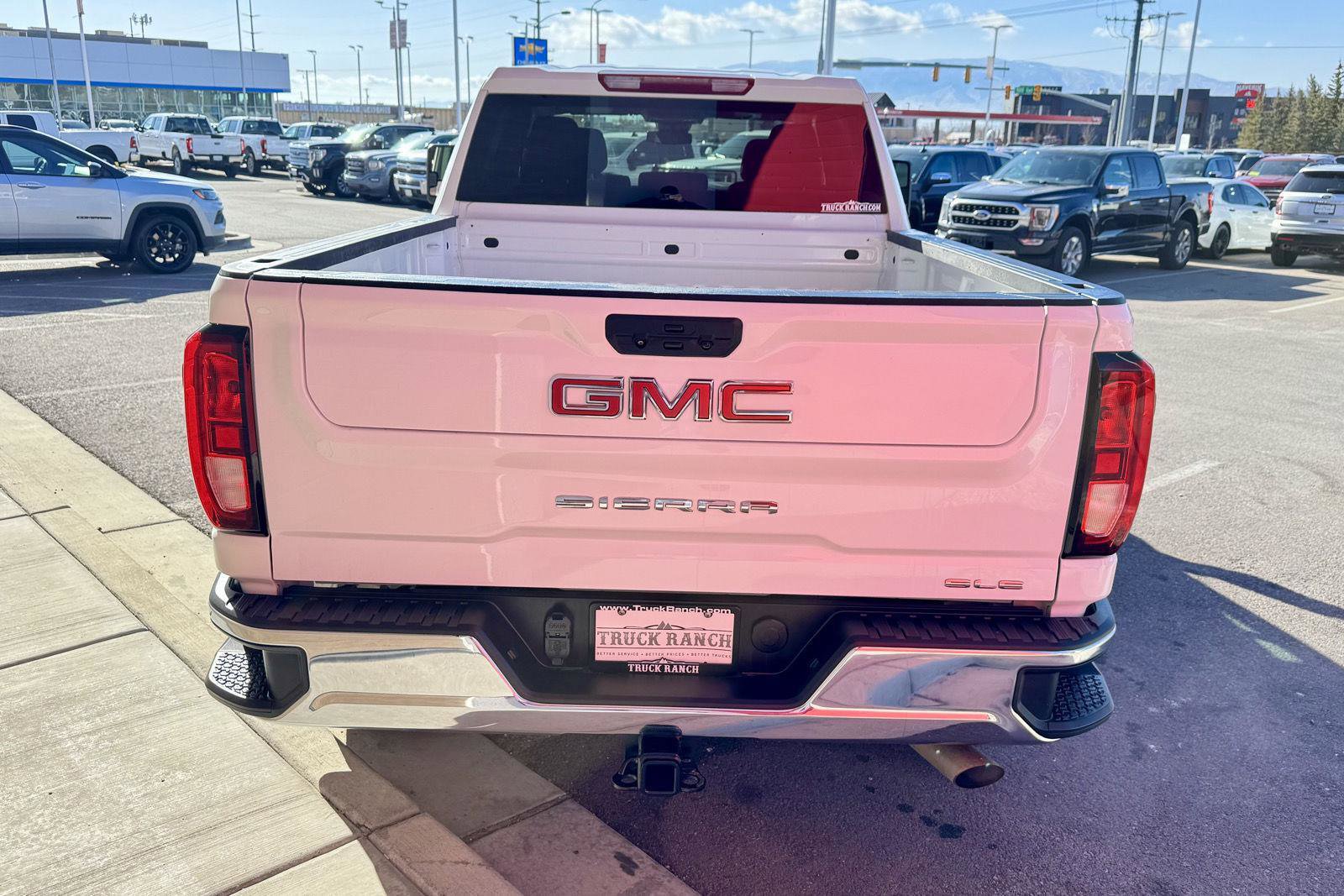 Used 2024 GMC Sierra 2500 SLE image 11