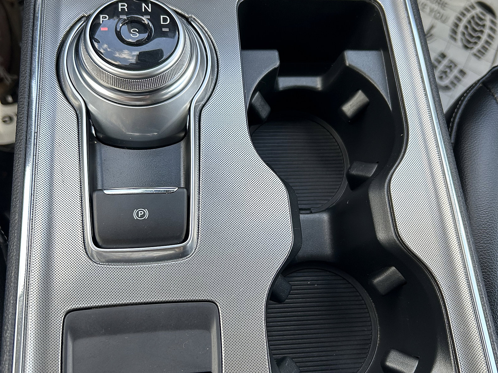 Used 2022 Ford Edge SEL w/ Convenience Package image 10