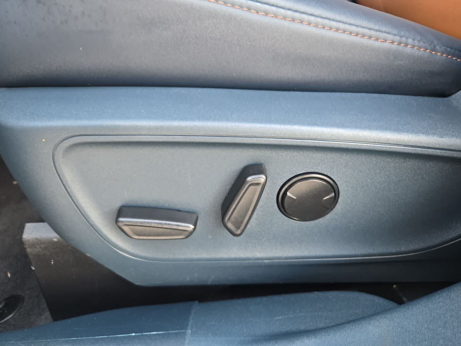 Used 2023 Ford Maverick Lariat FWD image 15