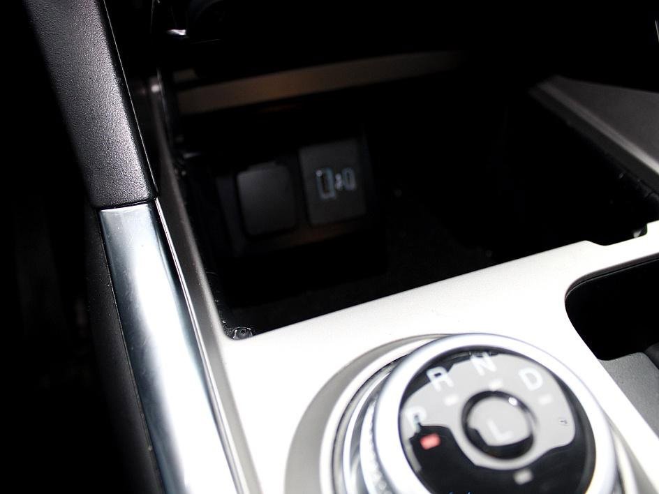 Used 2023 Ford Explorer XLT w/ Equipment Group 202A image 17