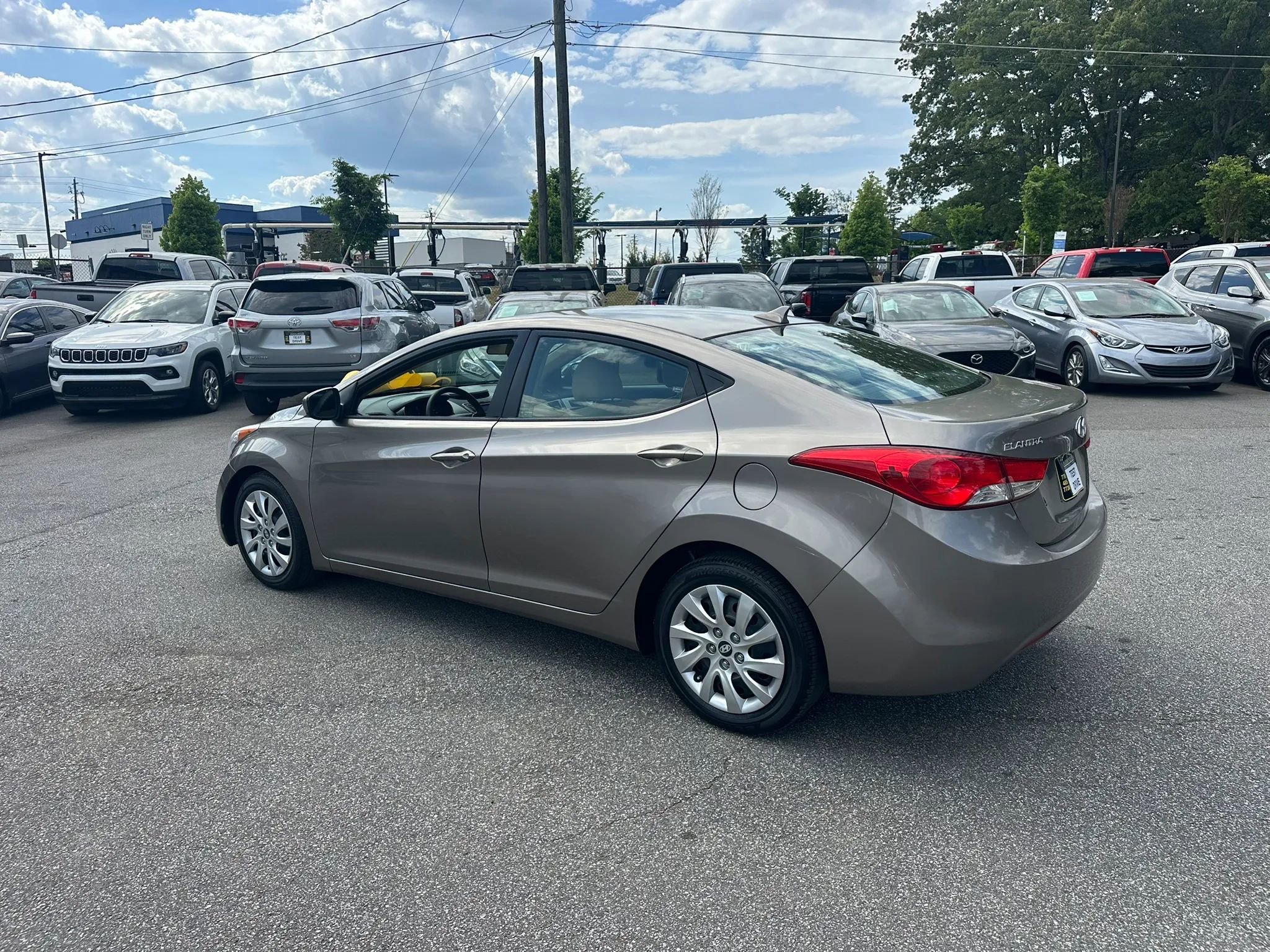 Used 2013 Hyundai Elantra GLS FWD image 6