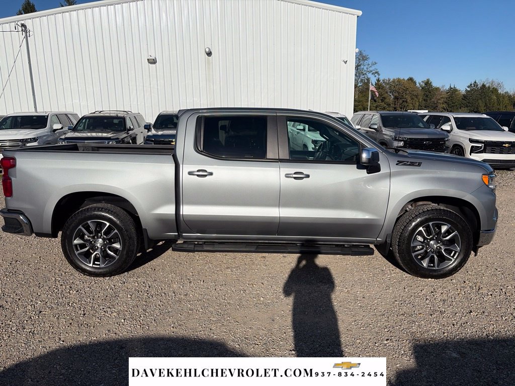 Used 2024 Chevrolet Silverado 1500 LT AWD/4WD image 8