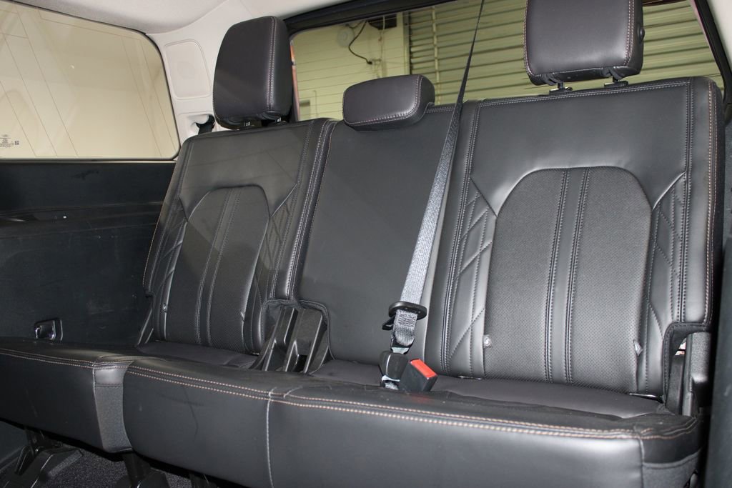 Used 2021 Ford Expedition Platinum image 27