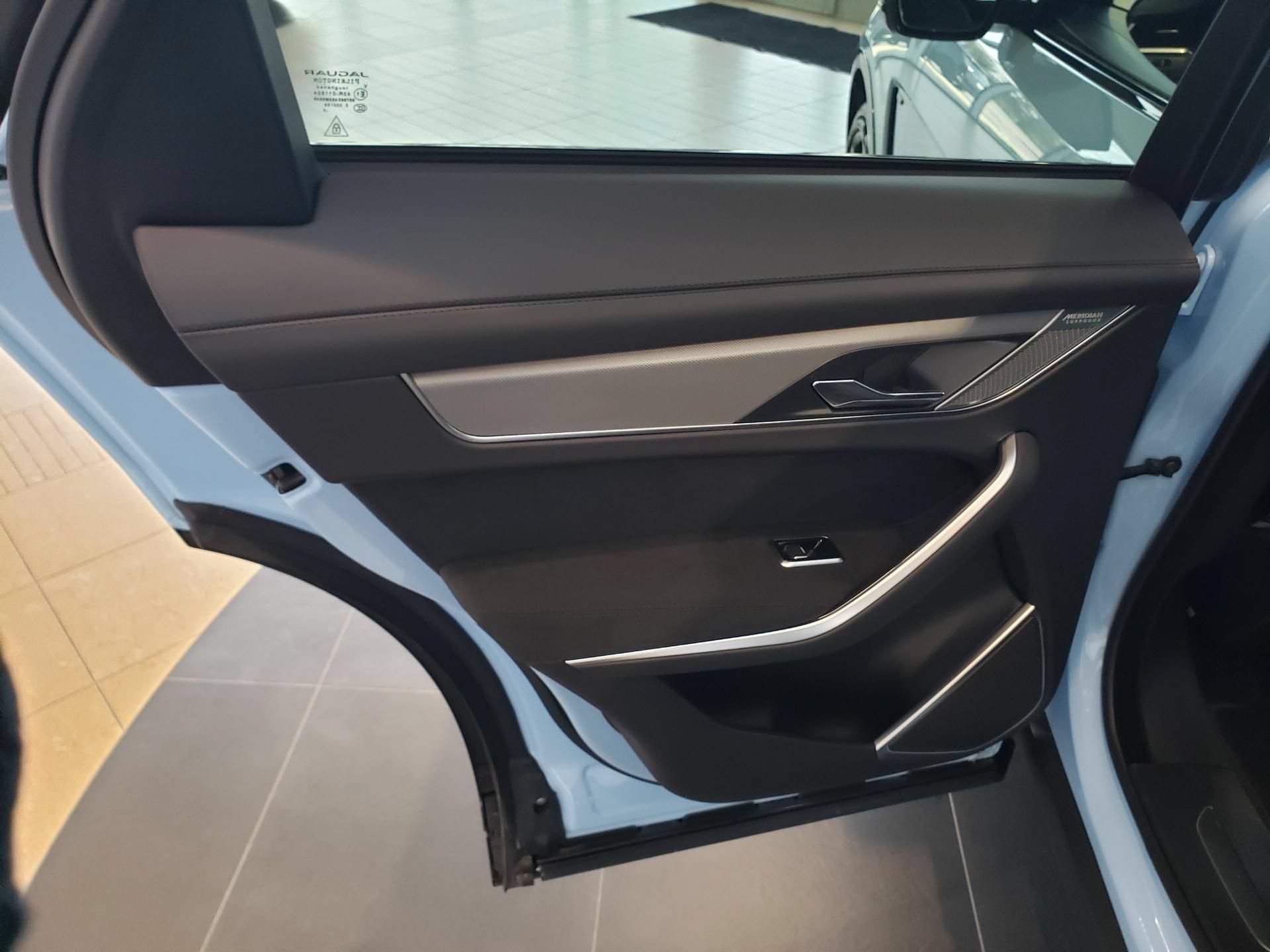 New 2026 Jaguar F-PACE SVR AWD/4WD image 9