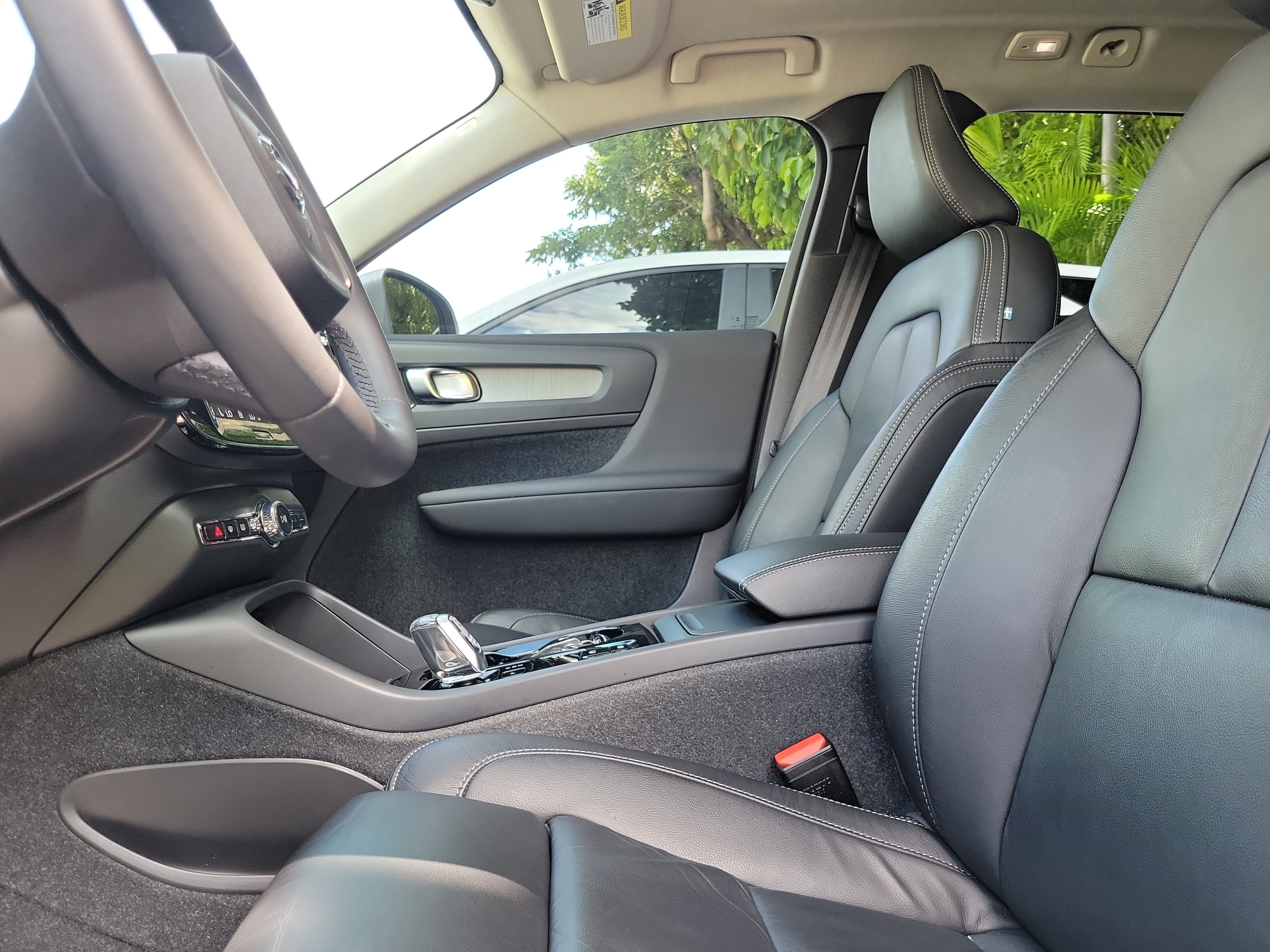 Used 2023 Volvo XC40 B5 Plus w/ Driver Assist Package AWD/4WD image 20