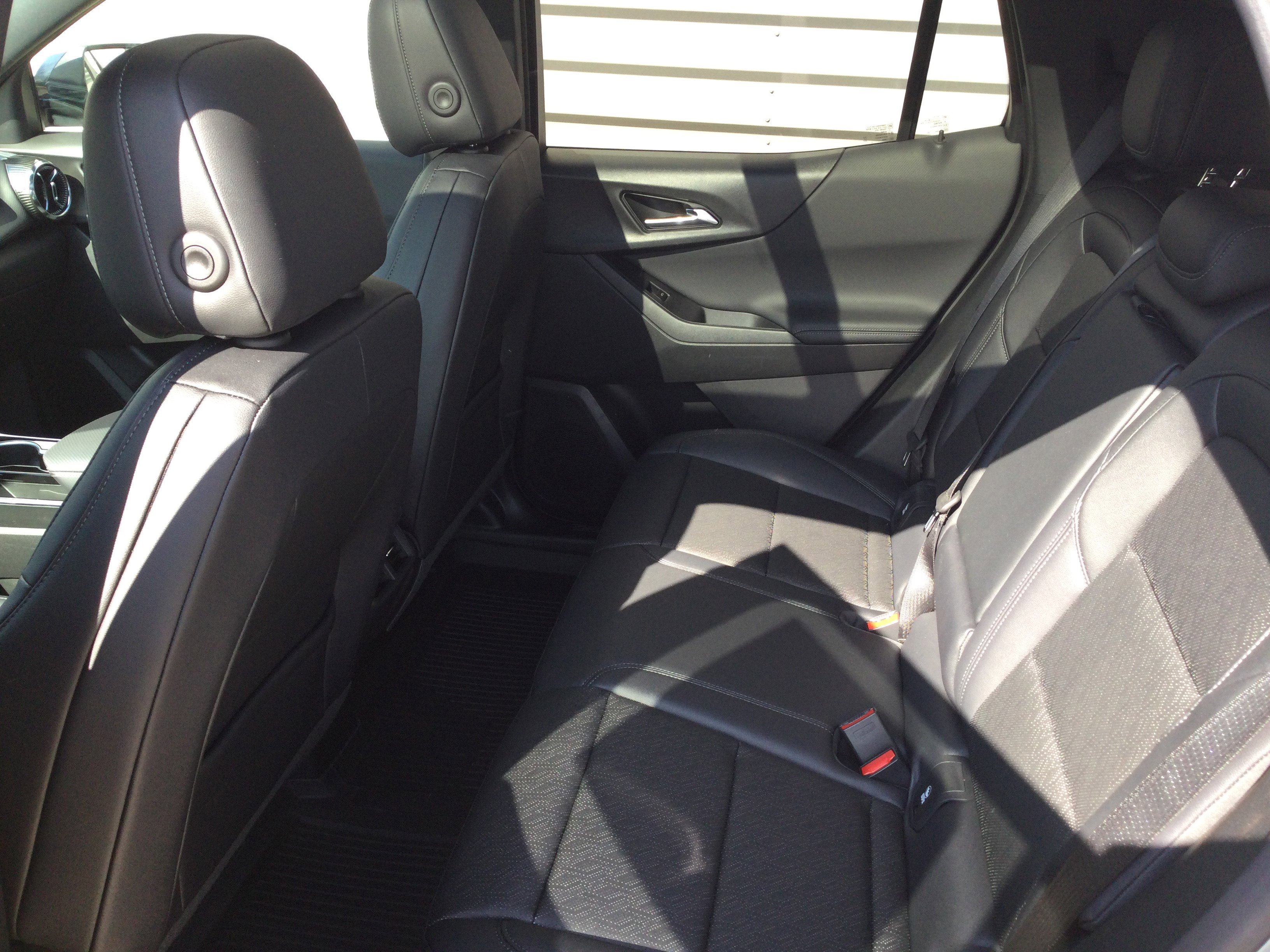 New 2026 Chevrolet Equinox LT w/ Convenience Package II image 6