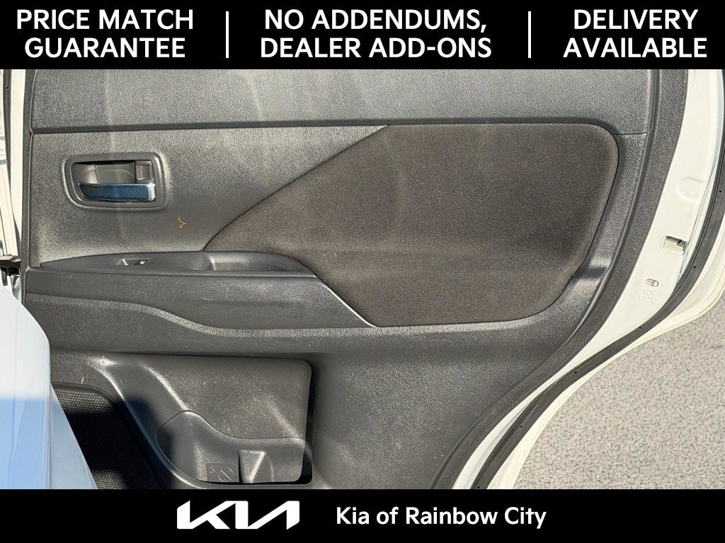 Used 2019 Mitsubishi Outlander ES image 20