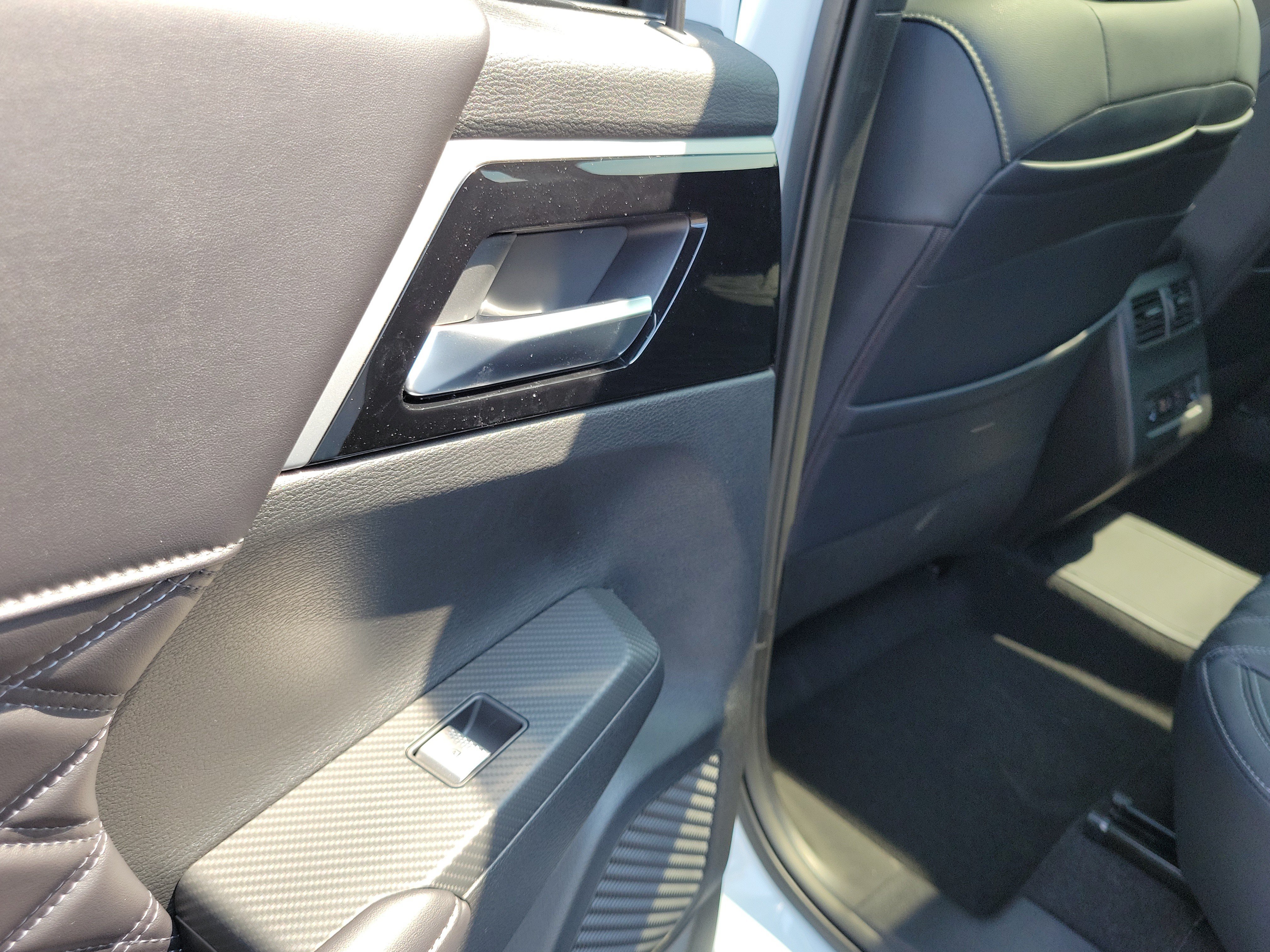 New 2026 Nissan Rogue Platinum AWD/4WD image 13
