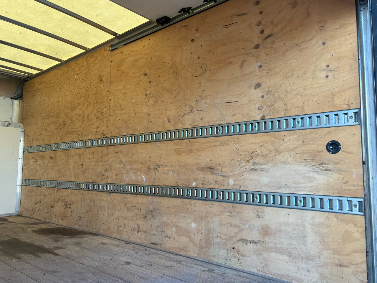 Used 2023 GMC Savana 3500 Extended w/ Power Convenience Package image 31