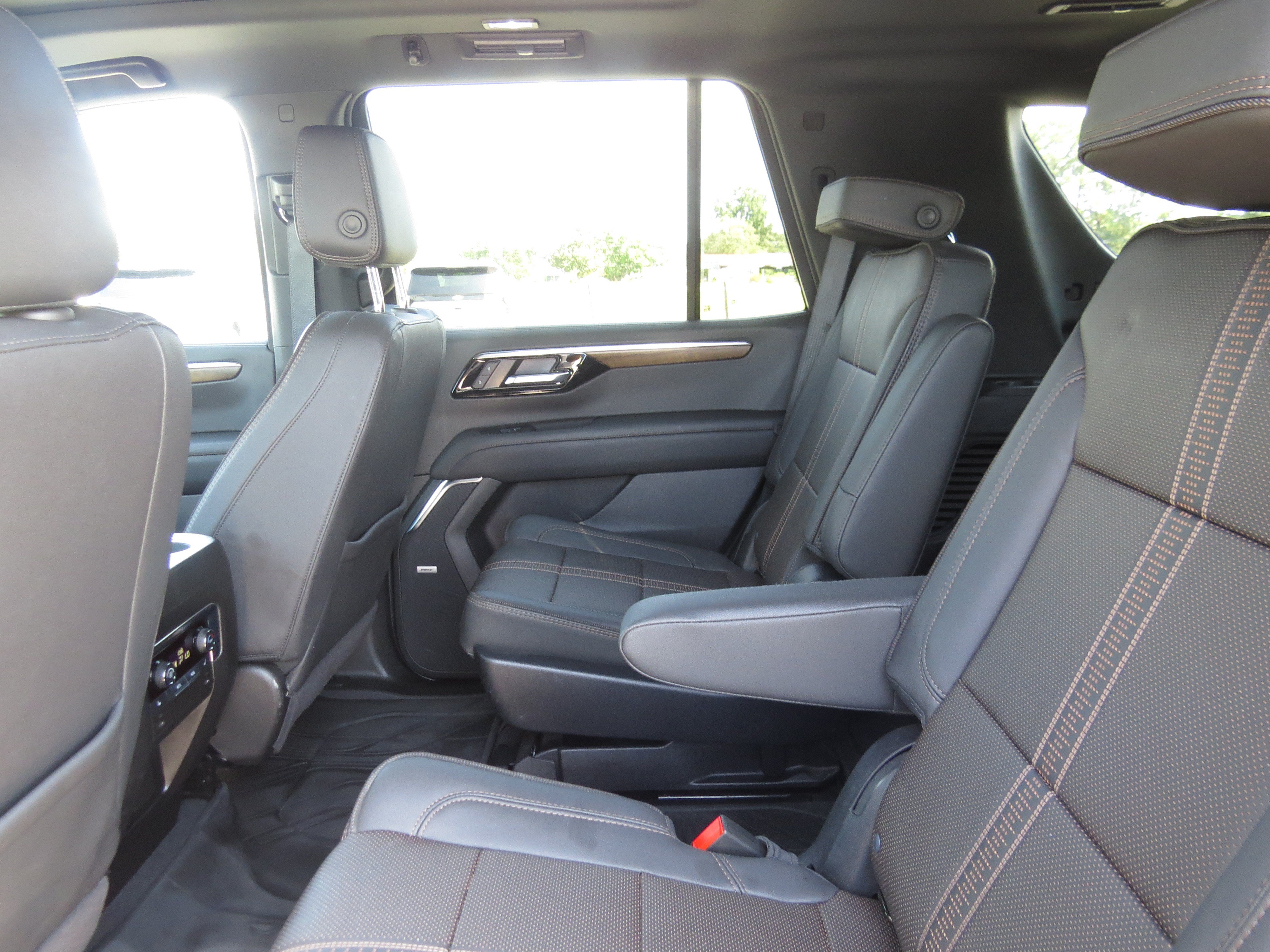 Used 2026 Chevrolet Tahoe High Country w/ Sun And Tow Package AWD/4WD image 14