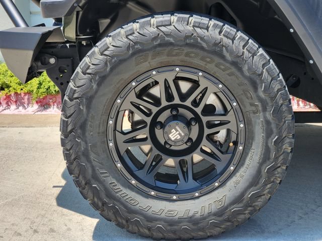Used 2022 Jeep Wrangler Sport AWD/4WD image 10