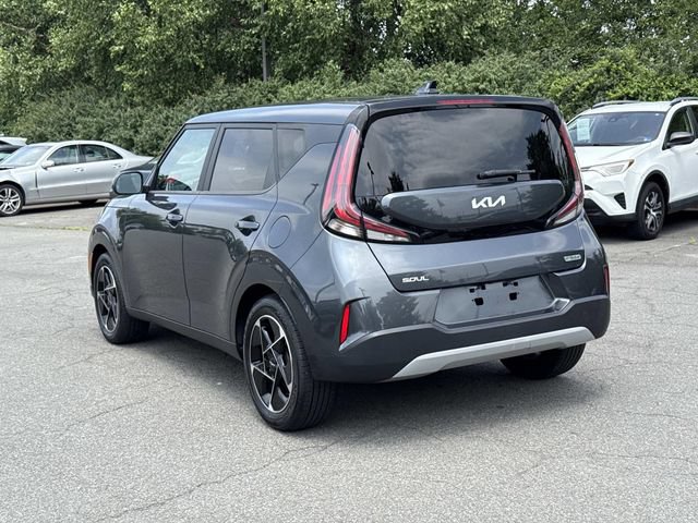 Used 2023 Kia Soul EX FWD image 4
