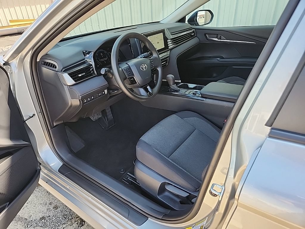 Used 2026 Toyota Camry LE FWD image 26