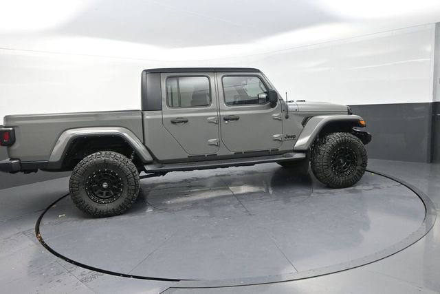 Used 2022 Jeep Gladiator Sport image 8