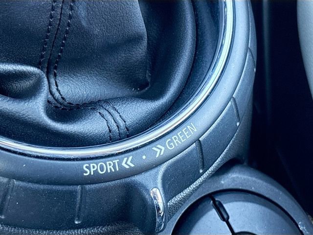 Used 2017 MINI Cooper S image 28