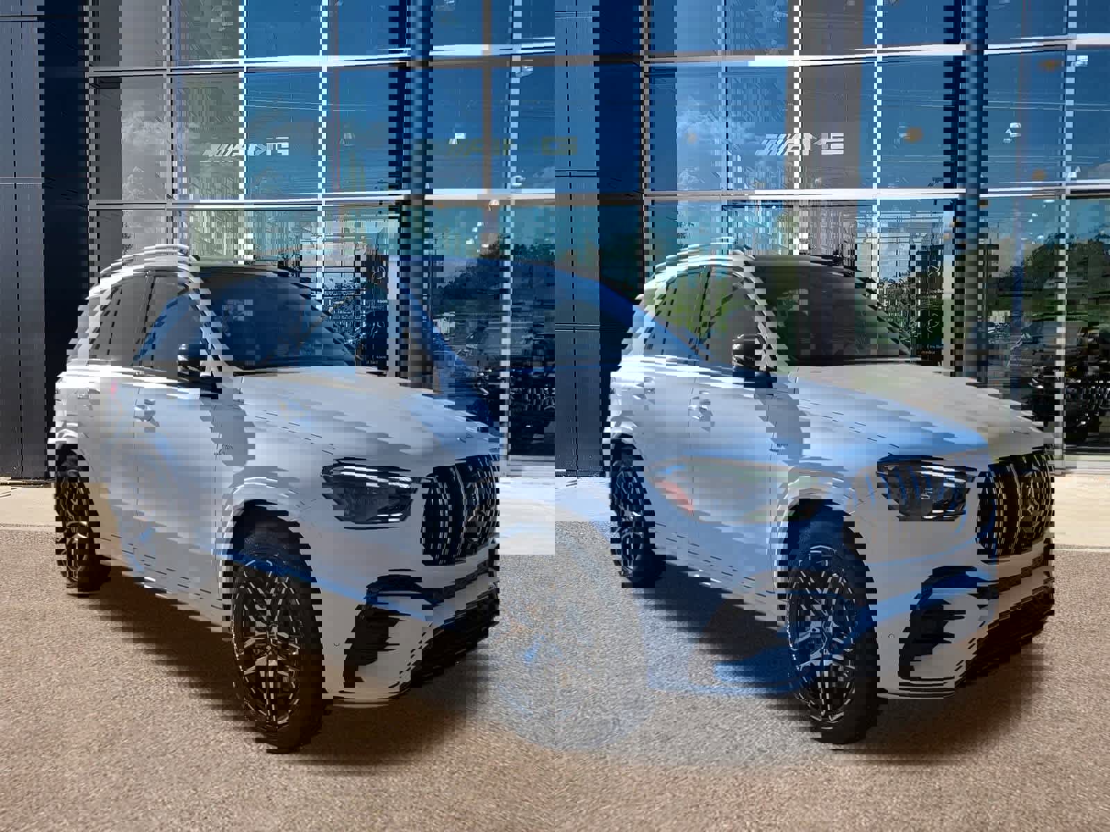 New 2026 Mercedes-Benz GLE 53 AMG 4MATIC image 4